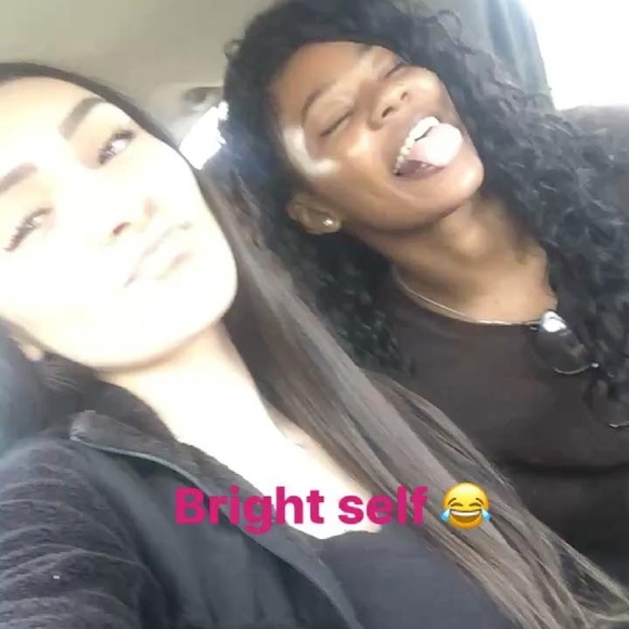 Meet your Posher, Celeste - Picture 1 of 1